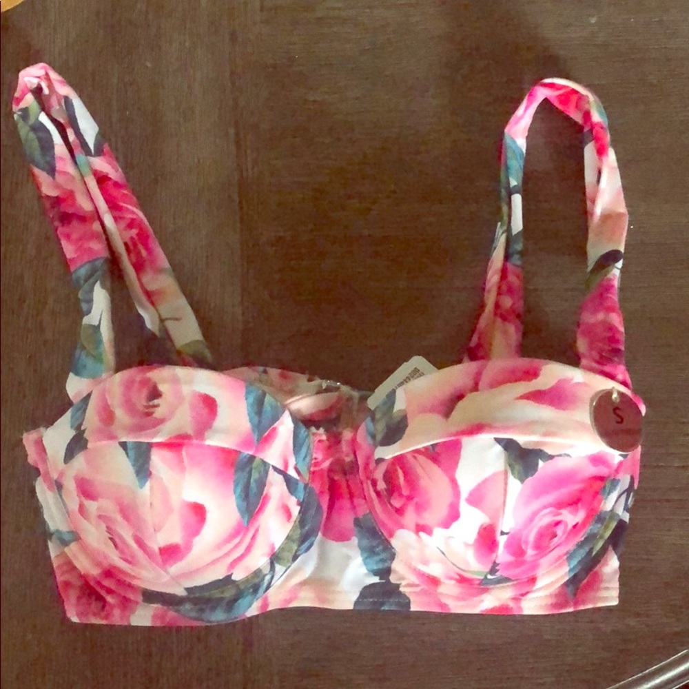 NWT Forever 21 Bikini Top 👙